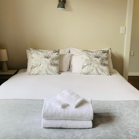 Uptown City Haven - Christchurch Townhouse Eksteriør bilde